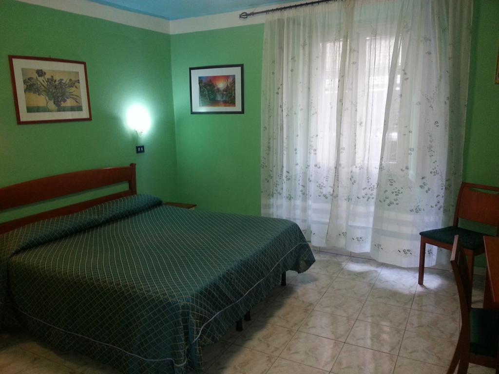 Roxena House * Rom