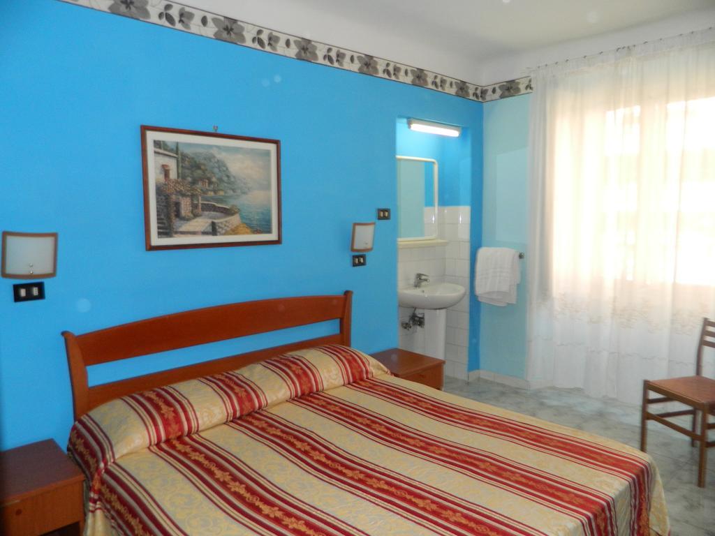 Roxena House Hotel Rom